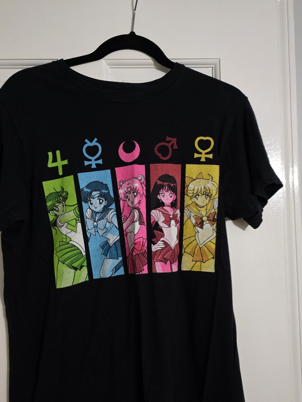 Vintage Sailor Moon Graphic Tee - Medium